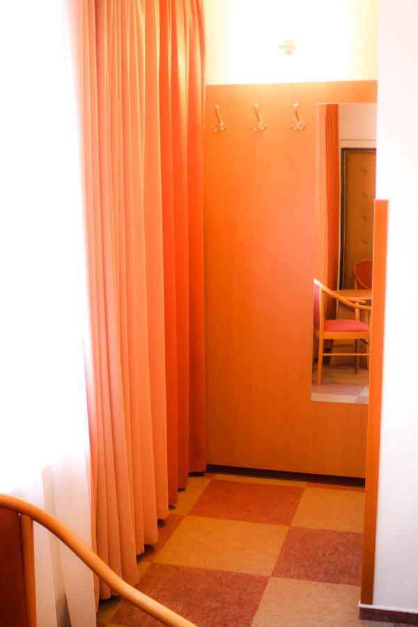 Pension Bob Prague Exterior photo